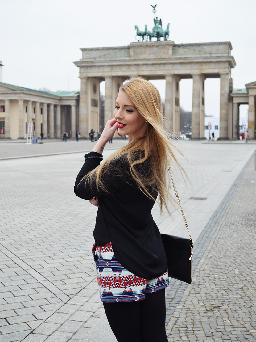 Its-all-about-these-shorts_Belle-Melange_Blog_Outfit_Fashion_Berlin_Highwaist-Shorts_2