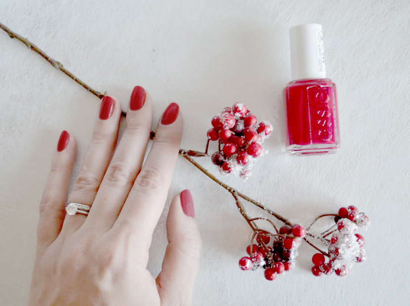 Essie-Winter-Collection-Getting-Groovy-Party-on-a-platform-Blog-Belle-Melange-Beauty-nailpolish-4