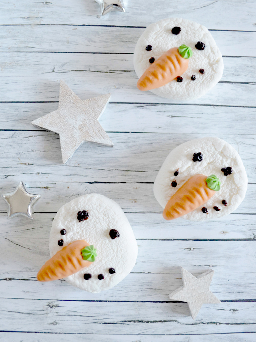 Marshmallow-Snowmen-Hot-Chocolate_Blog_Belle-Melange_Delicious_Recipe-5
